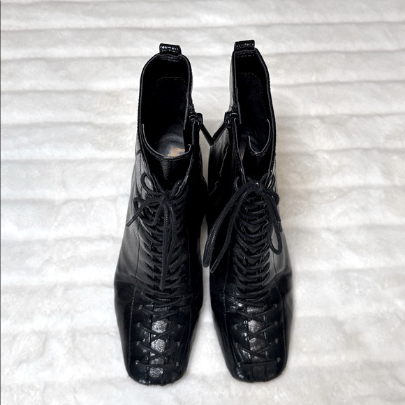 Sam Edelman Carney lace-up block heel whimsygoth boot, black size 5.5 - Picture 3 of 11